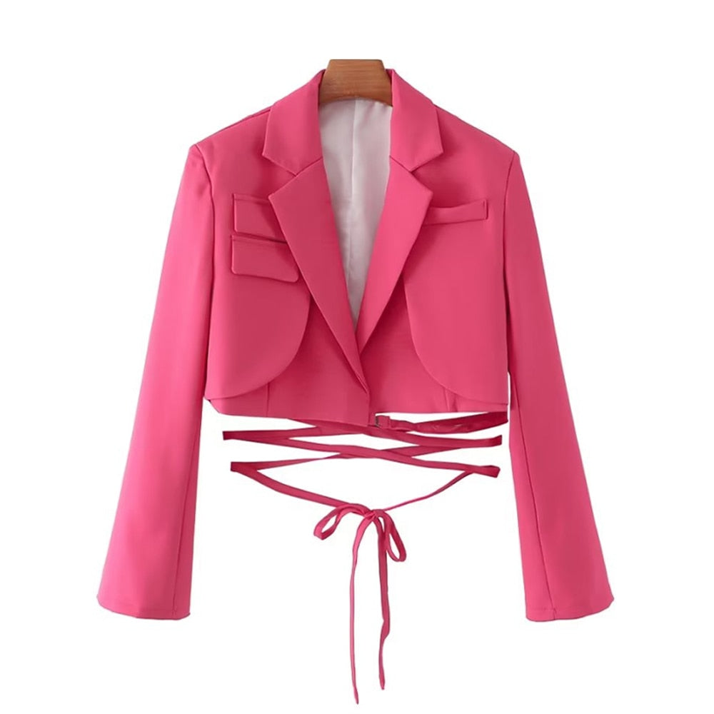 Chiara - Blazer crop top a la moda con detalle en la cintura